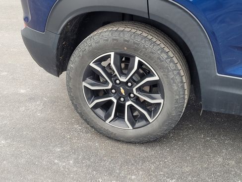 Used 2022 Chevrolet TrailBlazer ACTIV w/ Sun and Liftgate Package image 10