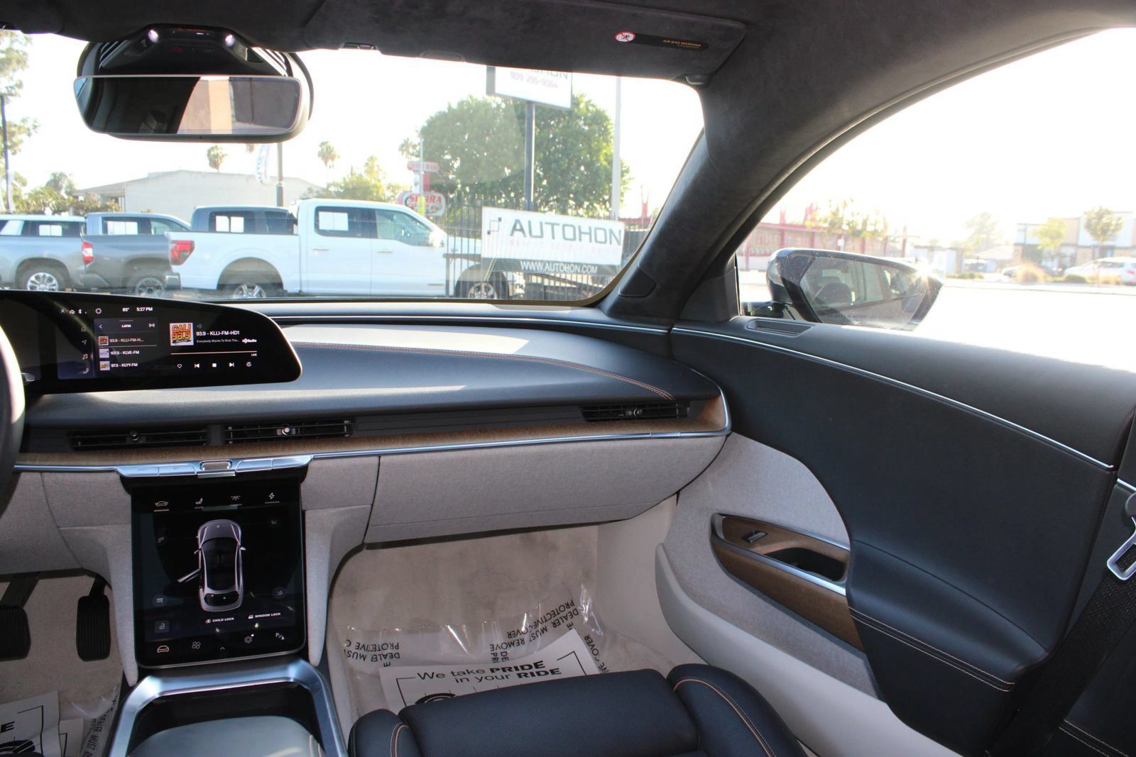 Used 2025 Lucid Air Pure RWD image 23