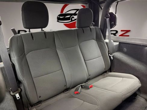 Used 2021 Jeep Wrangler Sport AWD/4WD image 18