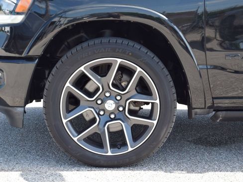 Used 2019 RAM 1500 Laramie AWD/4WD image 27