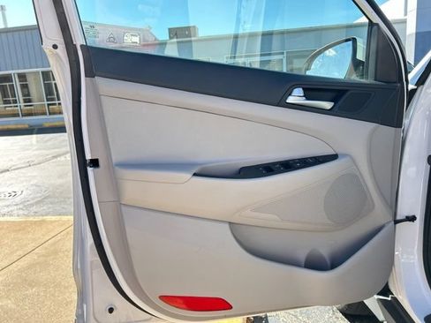 Used 2019 Hyundai Tucson SE w/ Cargo Package FWD image 24