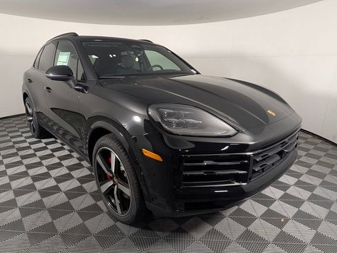 New 2026 Porsche Cayenne S AWD/4WD image 9