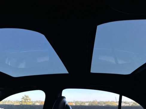 Used 2024 Mercedes-Benz C 300 Sedan image 8