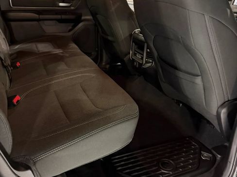 Used 2019 RAM 1500 Big Horn AWD/4WD image 18
