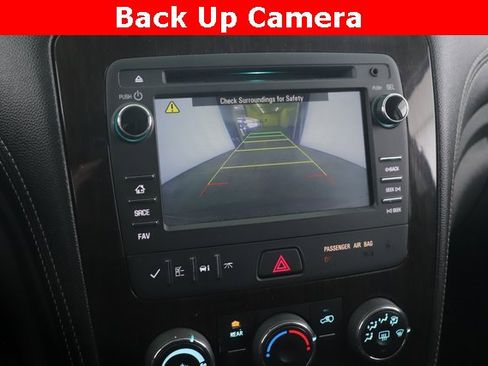 Used 2016 Chevrolet Traverse LT w/ Style and Technology Package image 21