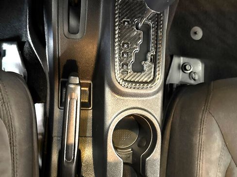 Used 2015 Jeep Wrangler Unlimited Sport w/ Quick Order Package 24S image 21