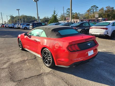 Used 2023 Ford Mustang Premium image 3