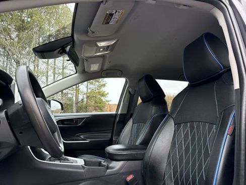 Used 2024 Toyota RAV4 LE image 16