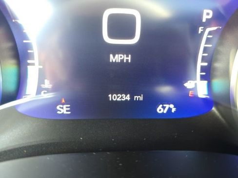 Used 2025 Chrysler Pacifica Limited w/ Trailer Tow Group image 13