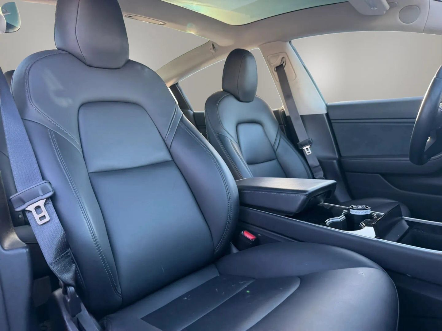 Used 2018 Tesla Model 3 Long Range RWD image 16