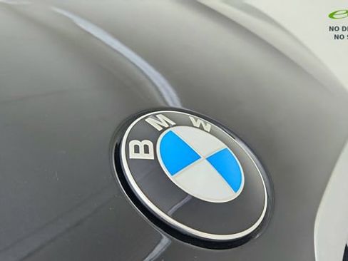 Used 2024 BMW X7 xDrive40i w/ Parking Assistance Package AWD/4WD image 16