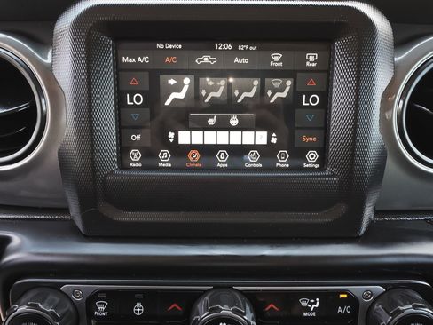 Used 2023 Jeep Gladiator Sport AWD/4WD image 24