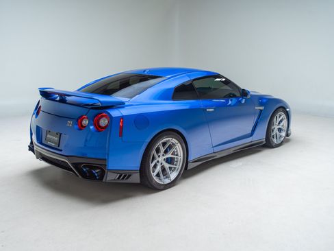 Used 2021 Nissan GT-R Premium AWD/4WD image 71