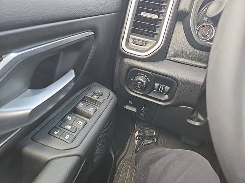 Used 2025 RAM 1500 Big Horn AWD/4WD image 21