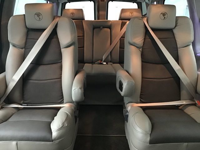 Used 2023 Chevrolet Express 2500 RWD image 47