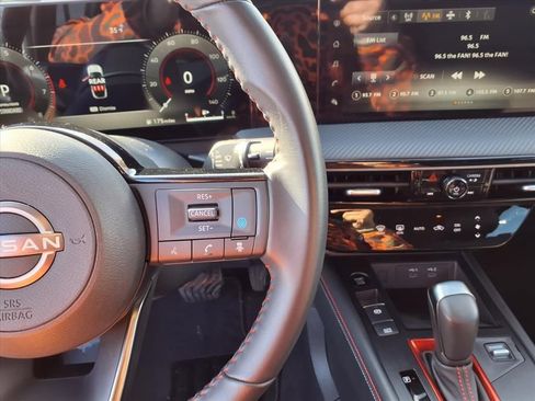 Certified 2025 Nissan Kicks SR w/ Interior Electronics Package image 12