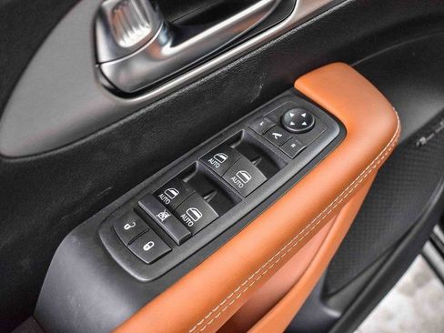 New 2026 Chrysler Pacifica Pinnacle w/ Trailer Tow Group image 20