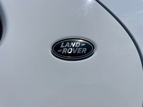 Certified 2025 Land Rover Discovery Dynamic SE AWD/4WD image 34