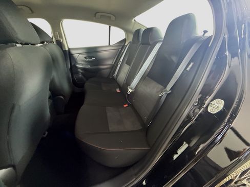Used 2025 Nissan Sentra SR FWD image 25