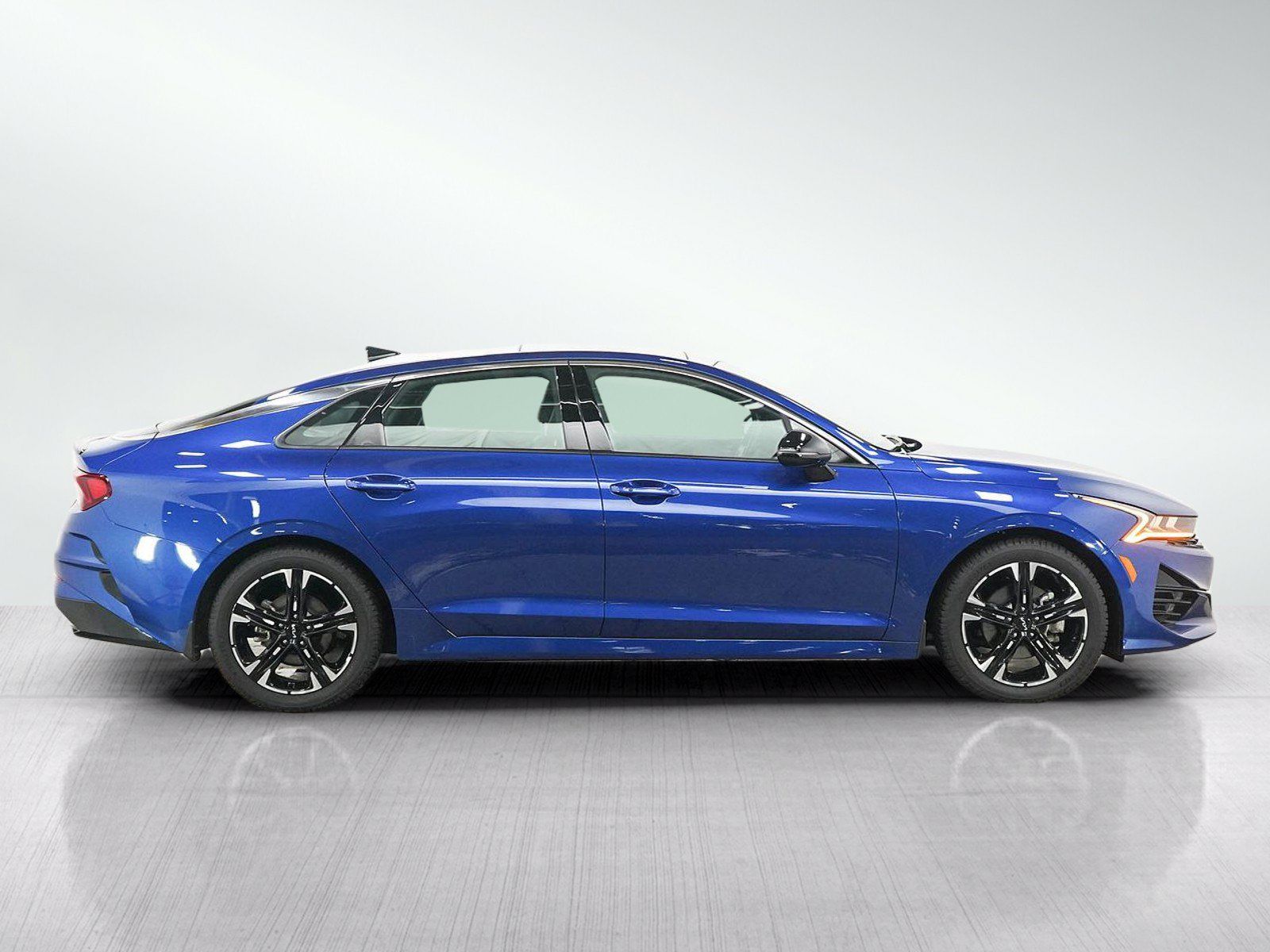Used 2023 Kia K5 GT-Line AWD/4WD image 6