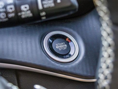 Used 2023 Jeep Grand Cherokee L Altitude image 30