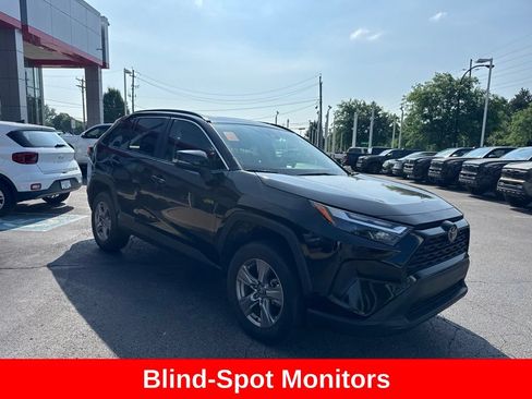 Certified 2025 Toyota RAV4 XLE w/ Convenience Package AWD/4WD image 10