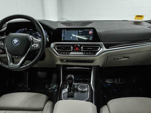 Used 2022 BMW 330e xDrive w/ Premium Package image 13