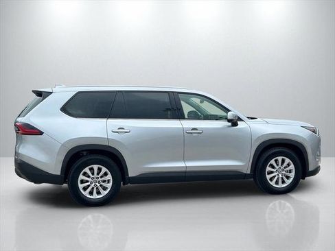 Certified 2025 Toyota Grand Highlander FWD image 4