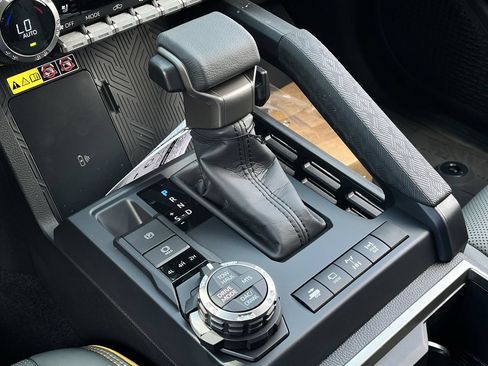 New 2026 Toyota Tacoma 4x4 Double Cab Hybrid image 17