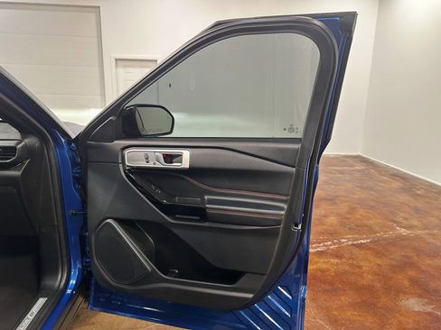 Used 2022 Ford Explorer ST-Line w/ Class IV Trailer Tow Package image 94