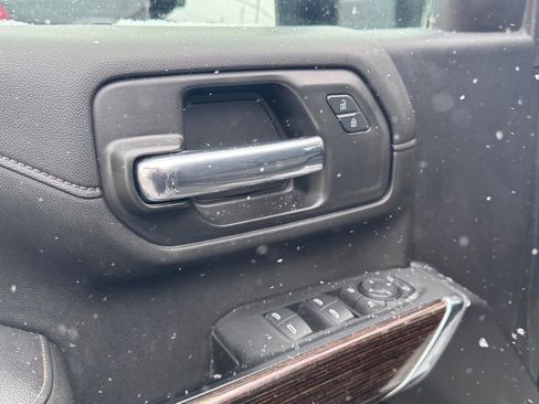 Used 2021 GMC Sierra 3500 SLE w/ SLE Convenience Package image 10