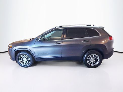 Used 2019 Jeep Cherokee Latitude Plus w/ Cold Weather Group image 4