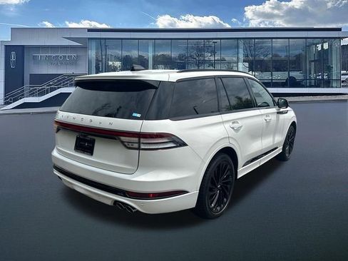 New 2026 Lincoln Aviator Reserve w/ Luxury Package AWD/4WD image 8