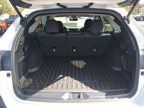 Certified 2024 Subaru Outback Onyx Edition AWD/4WD image 9