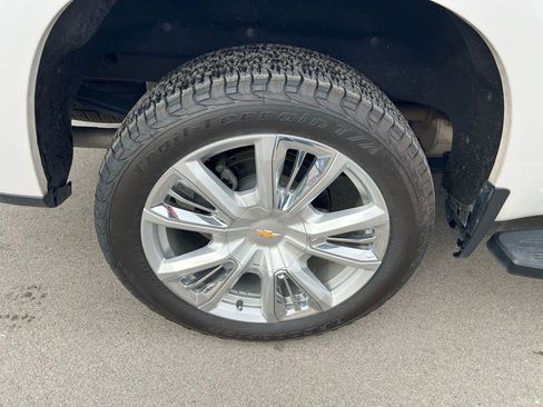 Used 2022 Chevrolet Silverado 1500 High Country w/ High Country Premium Package image 11