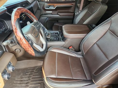 Used 2023 GMC Sierra 1500 Denali w/ Denali Reserve Package image 13