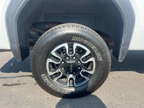 Used 2020 GMC Sierra 3500 SLE w/ SLE Convenience Package AWD/4WD image 17