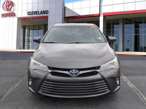 Used 2016 Toyota Camry LE FWD image 3