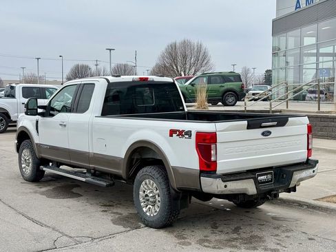 Certified 2022 Ford F350 Lariat w/ Chrome Package image 4