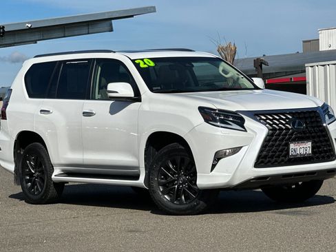 Used 2020 Lexus GX 460 Premium w/ Premium Package image 2