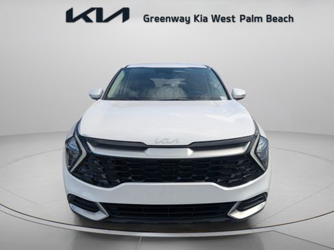 Used 2023 Kia Sportage EX FWD image 2