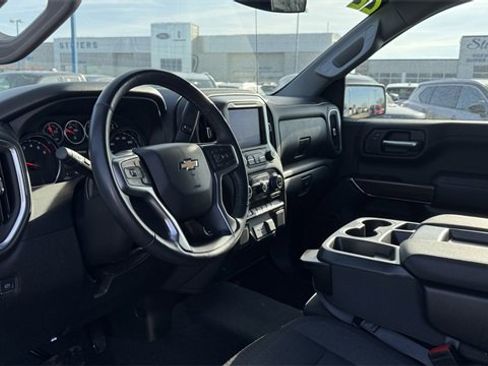 Used 2022 Chevrolet Silverado 1500 LT image 18