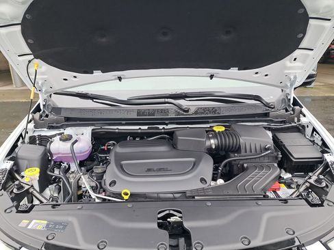 New 2026 Chrysler Pacifica Select w/ S Appearance Package image 27