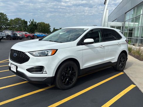 Used 2024 Ford Edge SEL w/ Convenience Package AWD/4WD image 9