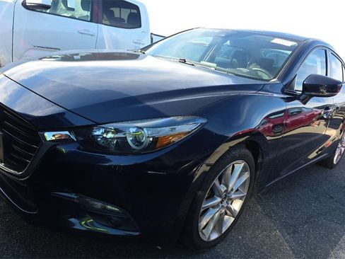 Used 2017 MAZDA MAZDA3 Grand Touring image 6