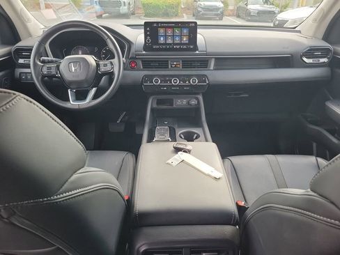 Used 2023 Honda Pilot Touring image 21