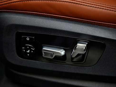 New 2026 BMW X5 sDrive40i w/ M Sport Package image 24