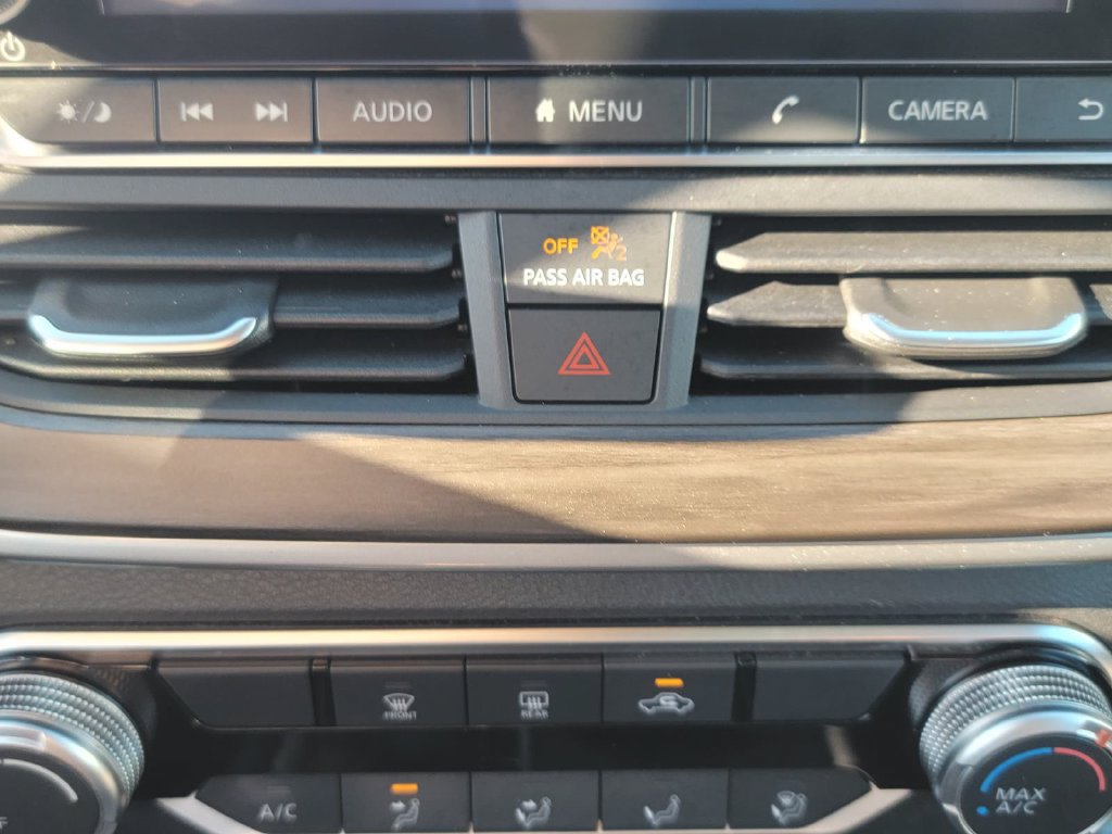 Used 2025 Nissan Altima 2.5 SV FWD image 24