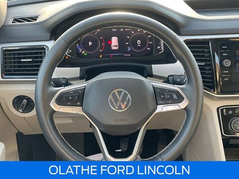 Used 2022 Volkswagen Atlas SE image 25