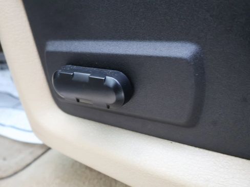 Used 2008 Ford F250 Lariat image 14